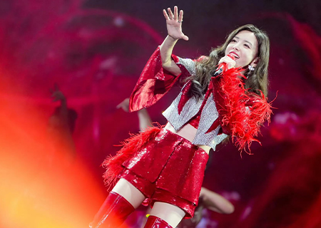 于文文無錫演唱會,悟空體育舞臺LED透明屏閃耀全場